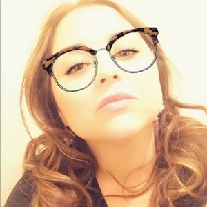 Meet your Posher, Anabel